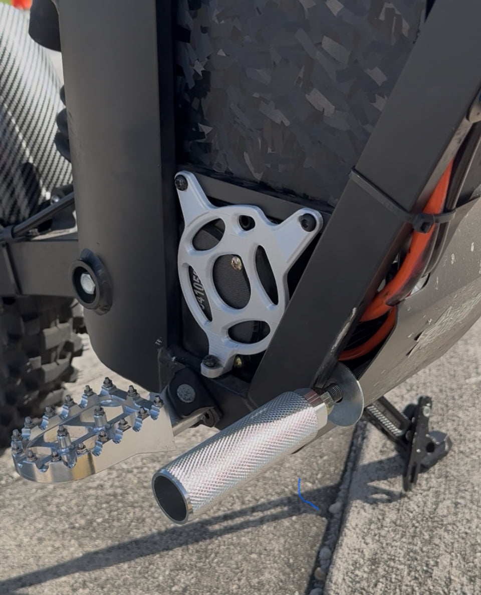 Right side tuttio motor covers